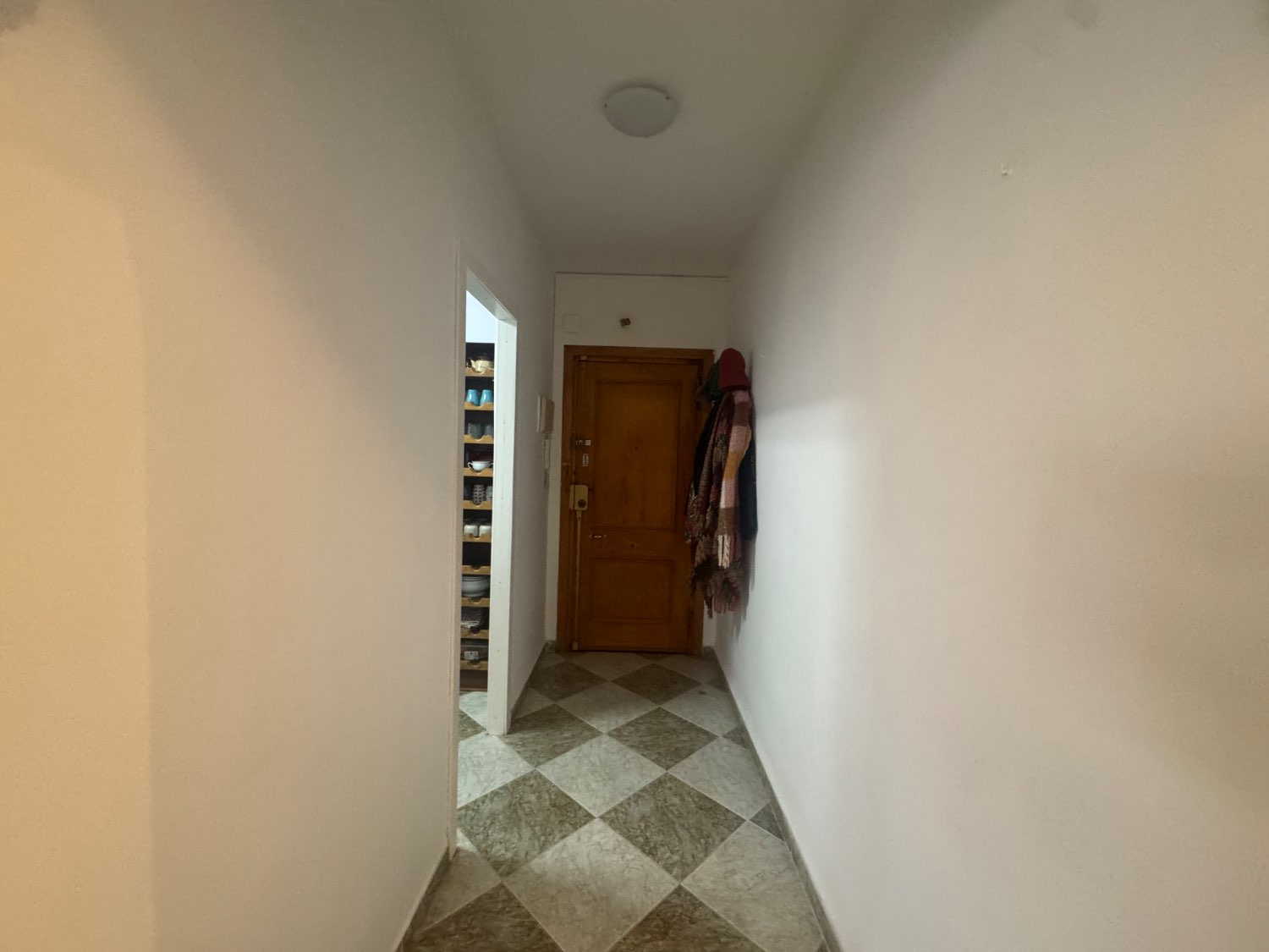 Se vende un piso en primera línea de la playa poniente