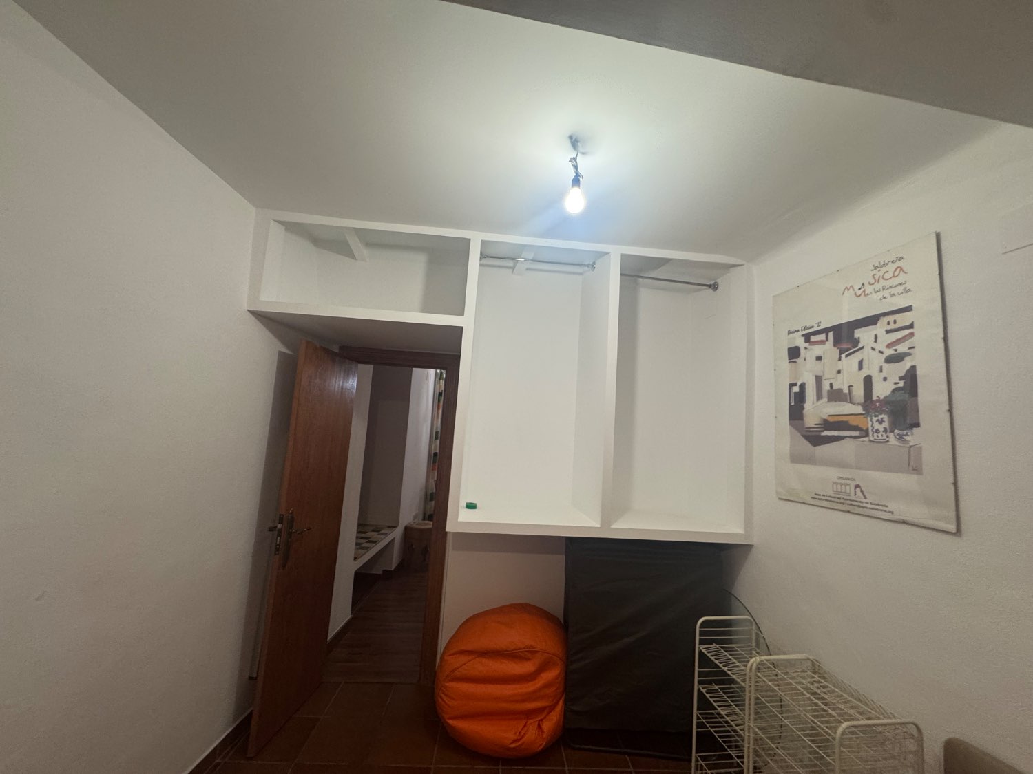 Se vende un bajo en el centro de Granada