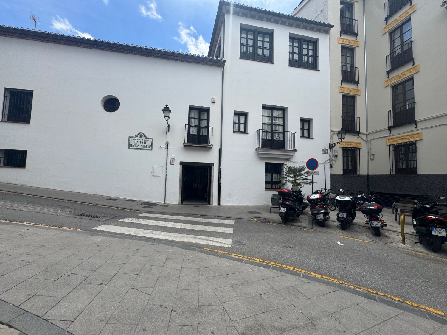 Se vende un bajo en el centro de Granada