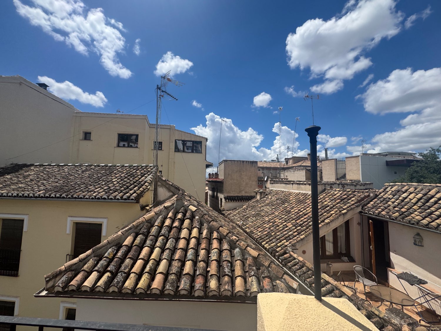Se vende un bajo en el centro de Granada