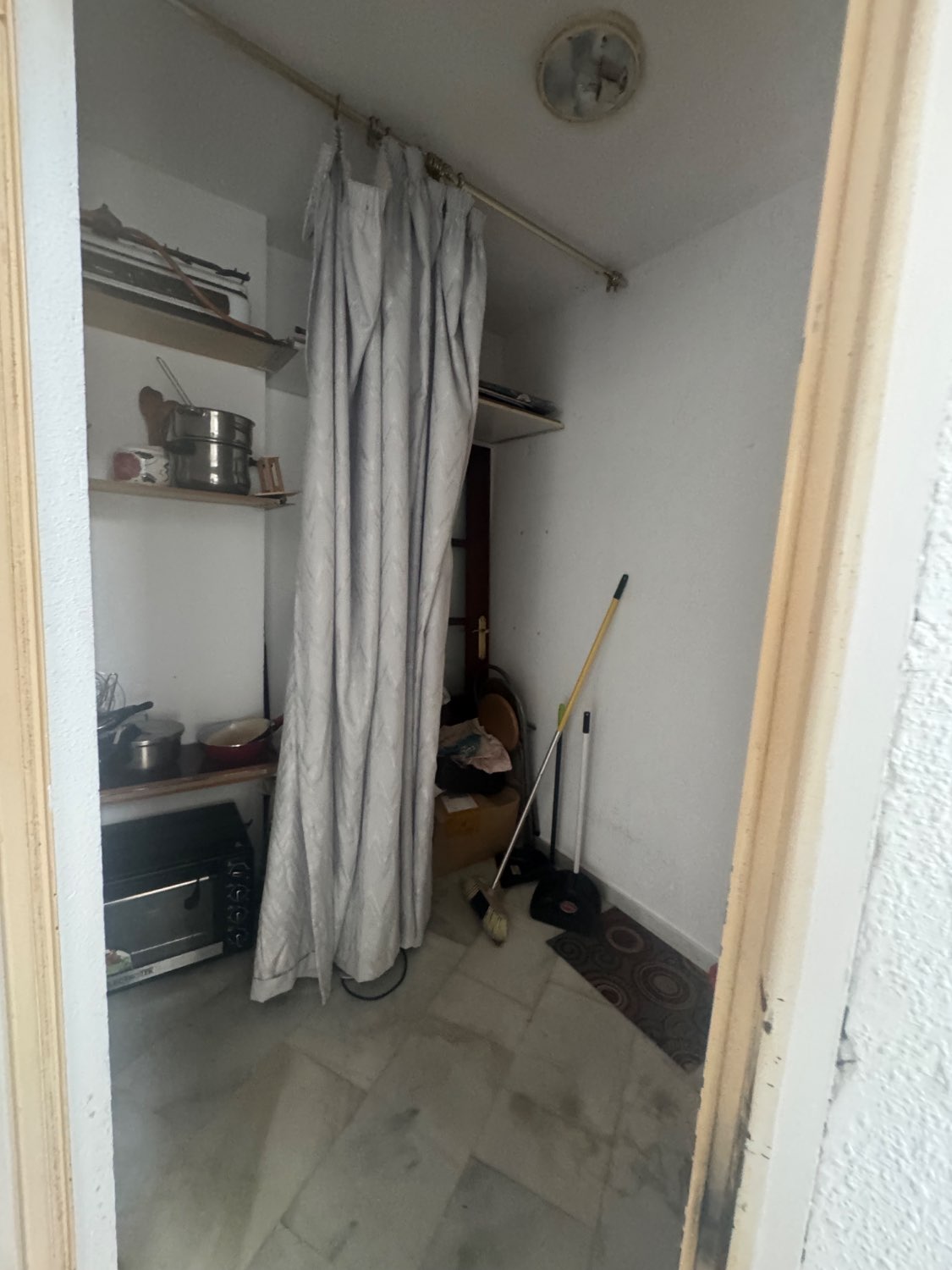 Se vende un apartamento en una urbanización de playa Velilla Almuñécar granada