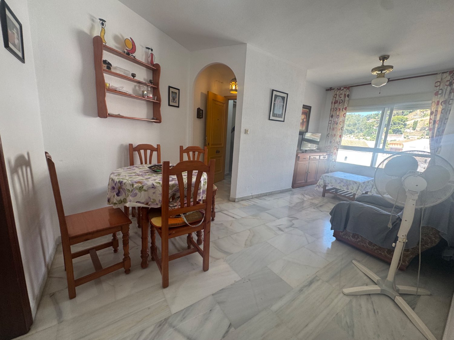 Se vende un apartamento en una urbanización de playa Velilla Almuñécar granada