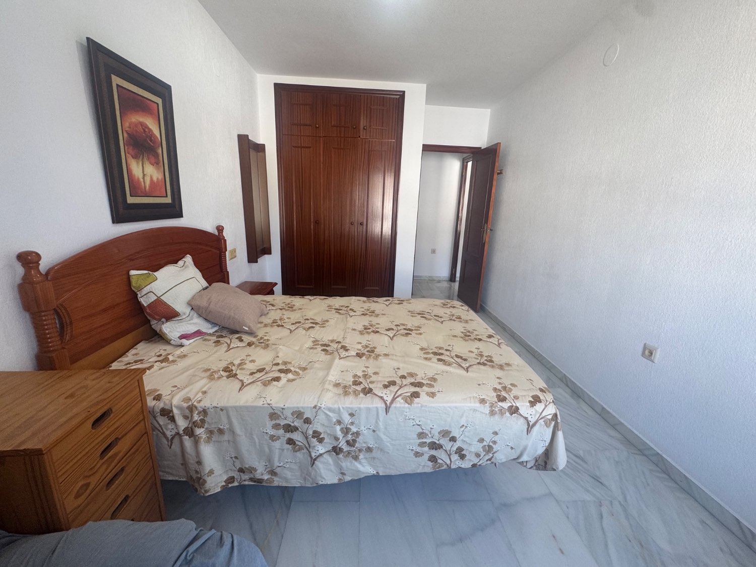 Se vende un apartamento en una urbanización de playa Velilla Almuñécar granada
