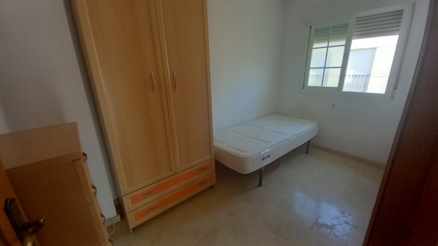 Se vende un piso en carchuna Calahonda