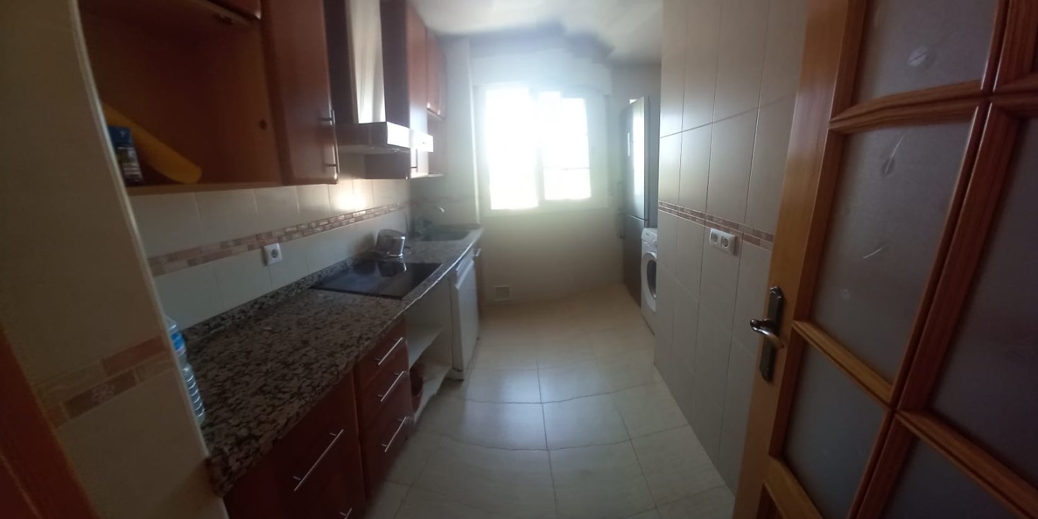 Se vende un piso en carchuna Calahonda