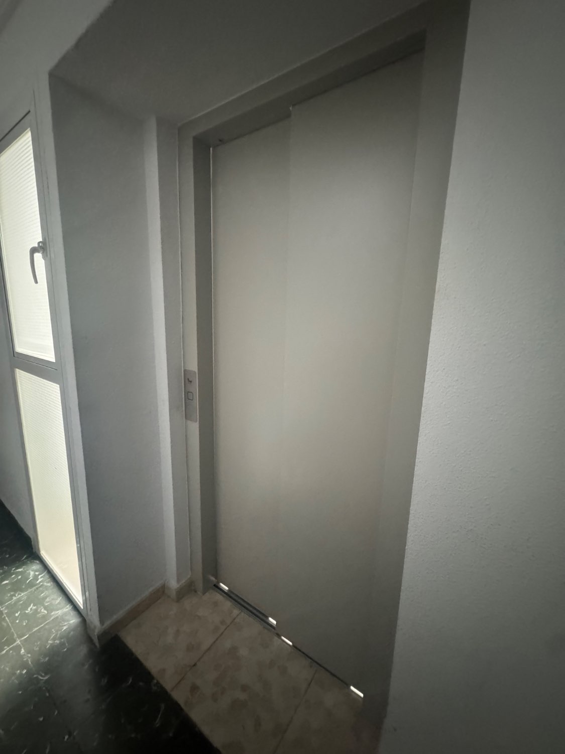 Se vende un piso en el centro de Motril