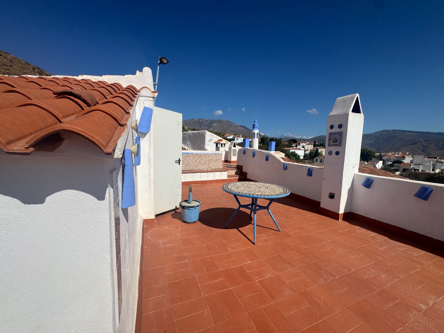 Se vende una casa pareada en el centro del Gualchos Castel de ferro granada