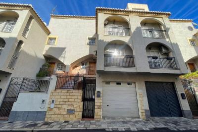 Casa en venta en Motril