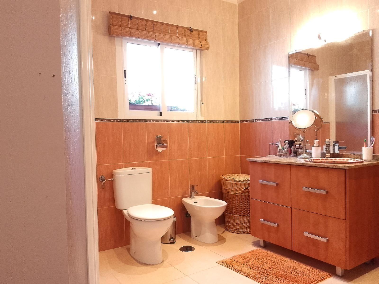 House for sale in Albuñol