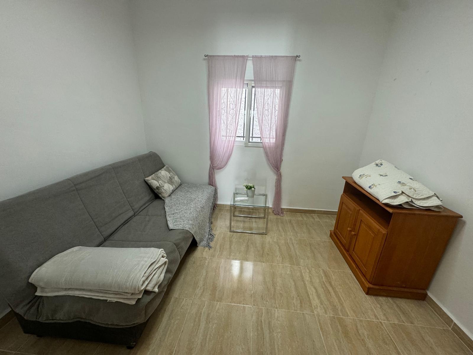 House for sale in Albuñol