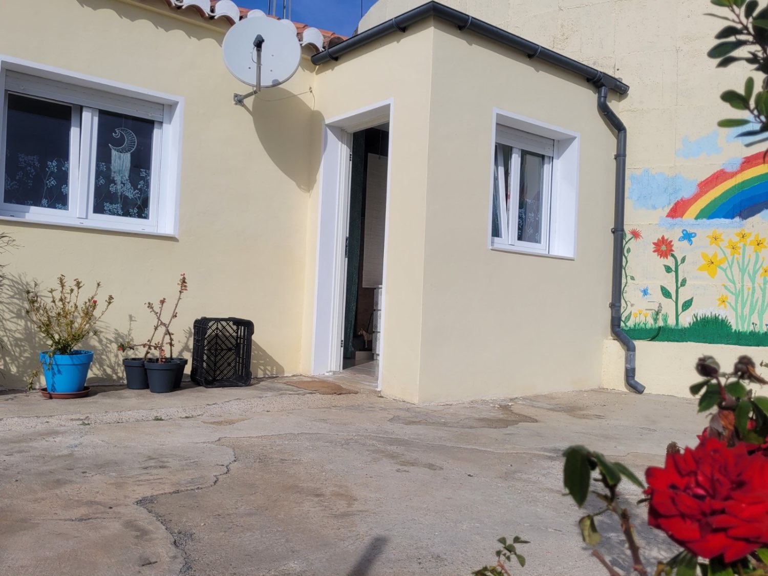 Se venda un cortijo con árboles frutales en Almuñécar