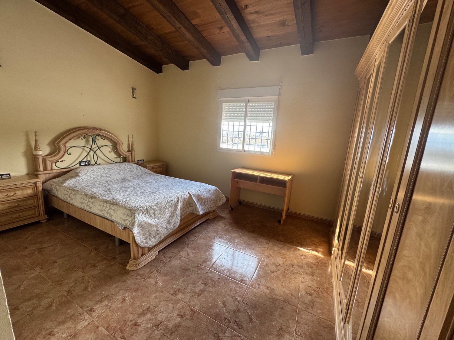Se vende un chalet con invernadero en Motril granada