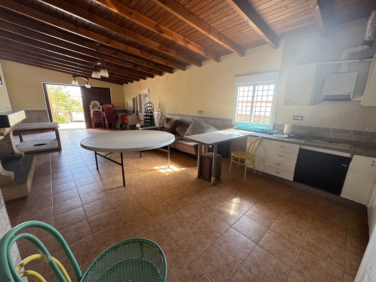 Se vende un chalet con invernadero en Motril granada