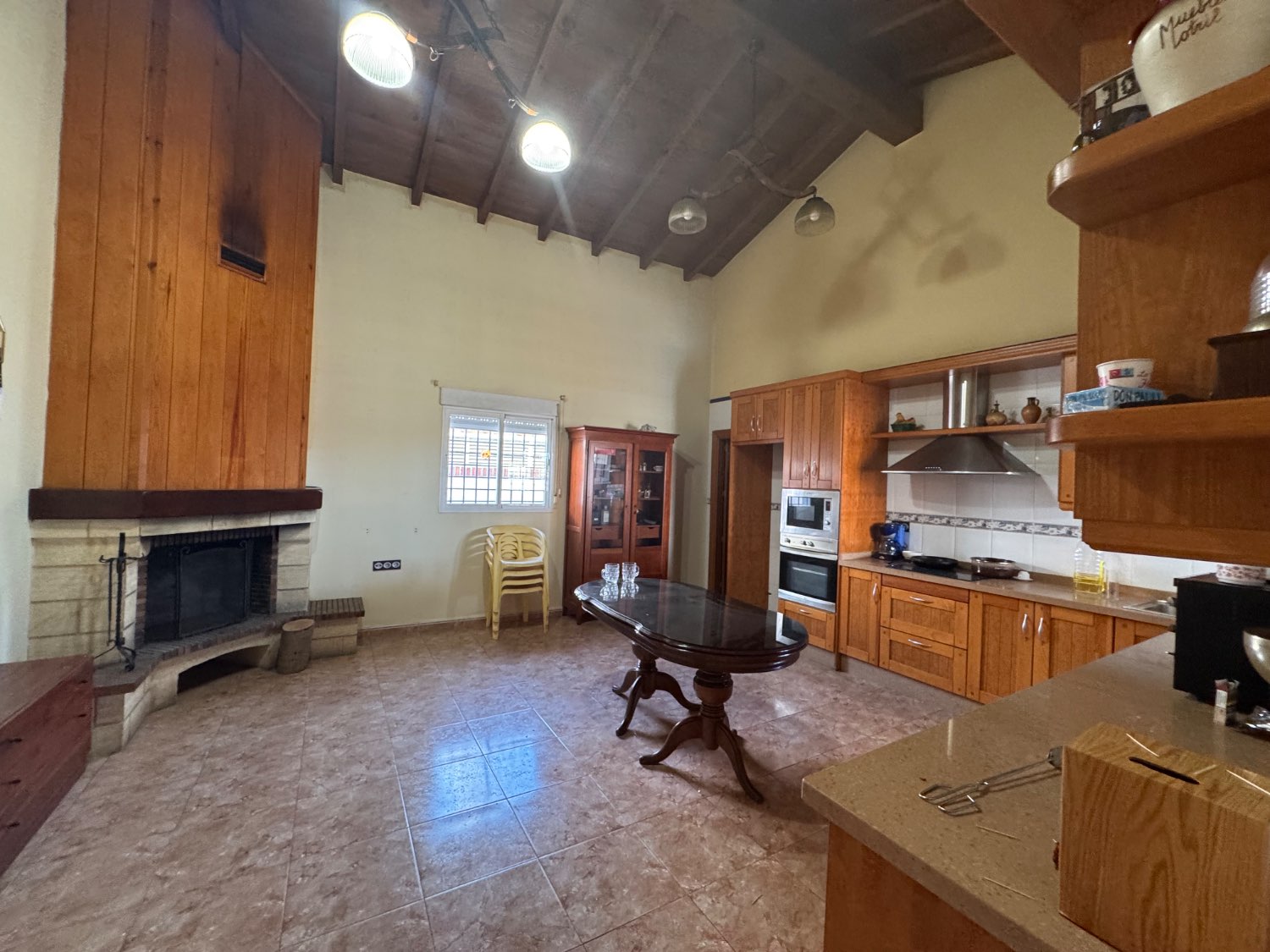 Se vende un chalet con invernadero en Motril granada