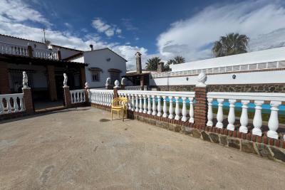 Chalet for sale in Motril pueblo