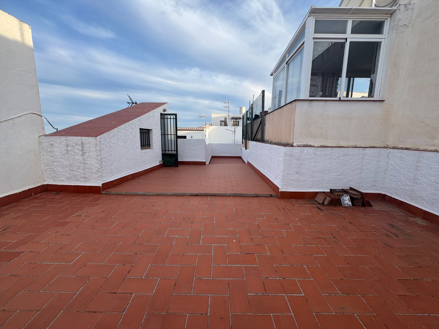 Se vende una casa en el castillo de salobreña Granada