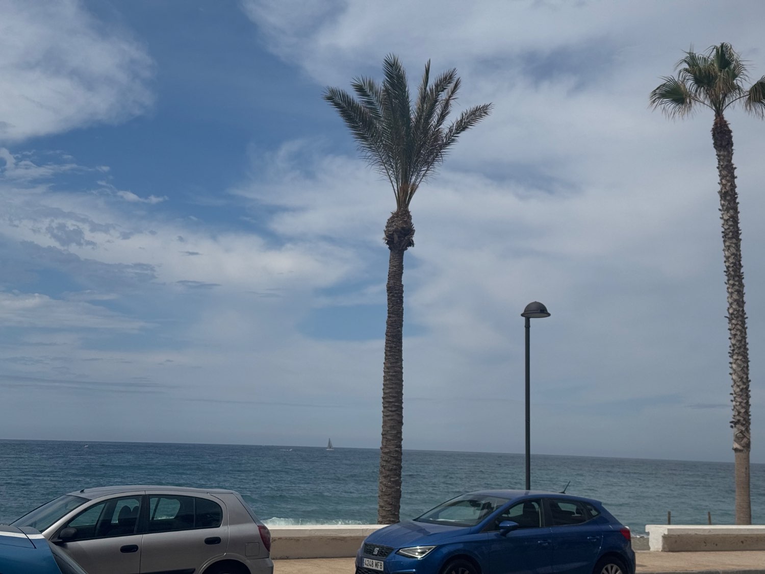 Se vende un piso amueblado en primera línea de palya torre nueva costa granada