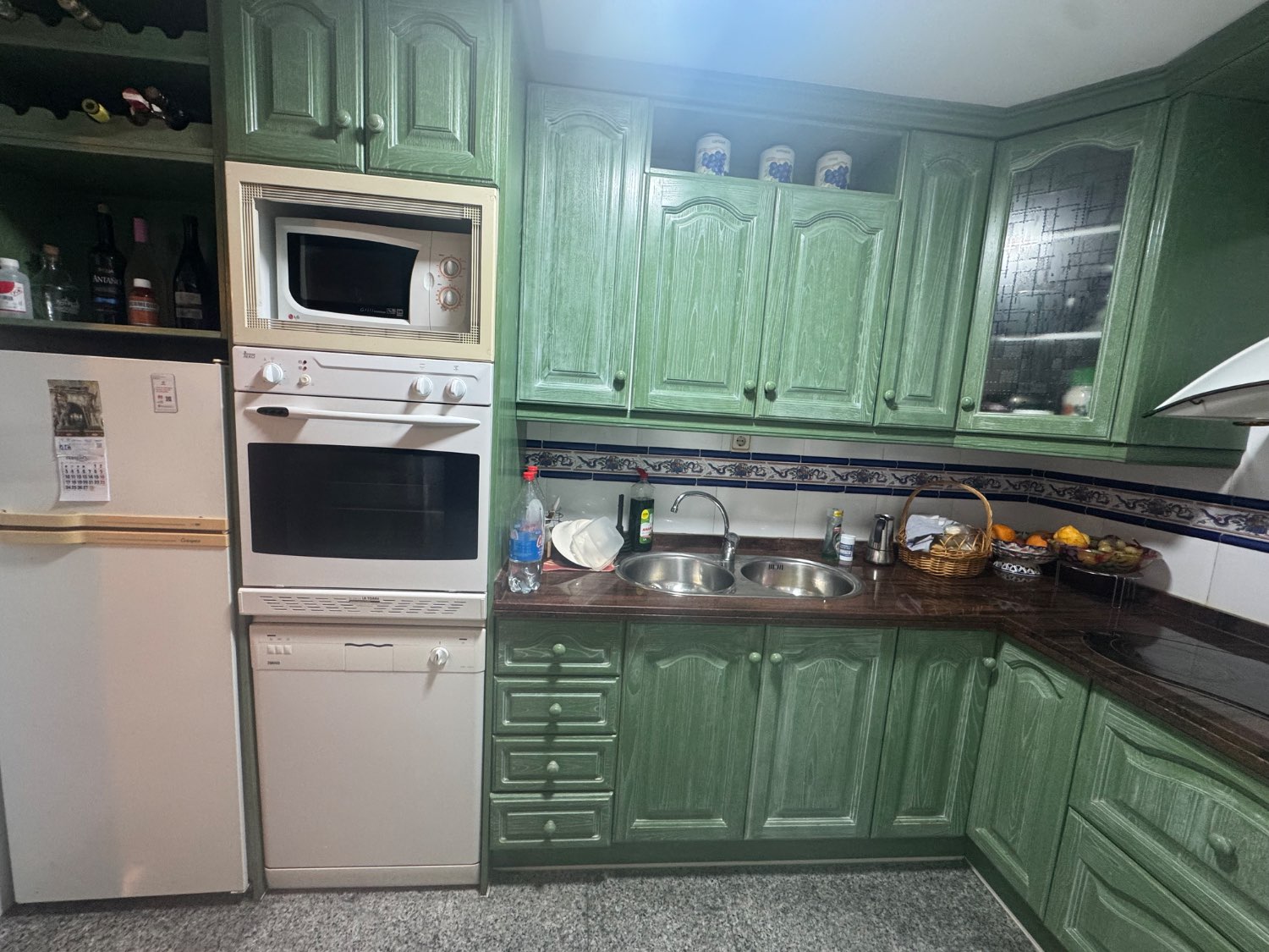 Se vende un piso amueblado en primera línea de palya torre nueva costa granada