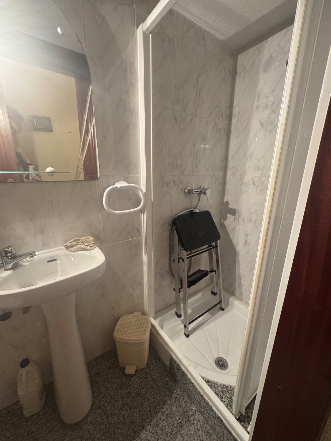 Se vende un piso amueblado en primera línea de palya torre nueva costa granada