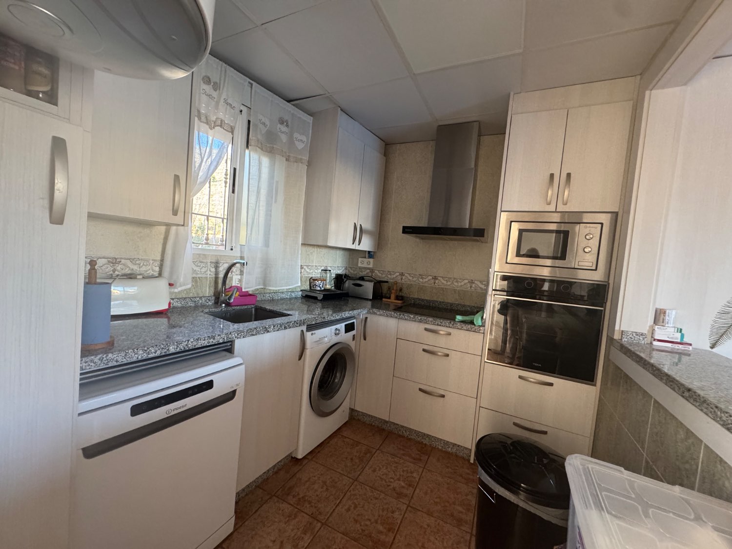 Se vende un apartamento en torre nueva Motril granada