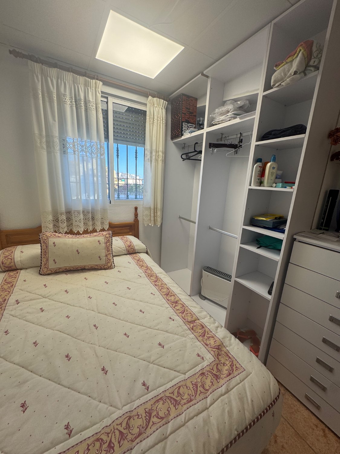 Se vende un apartamento en torre nueva Motril granada