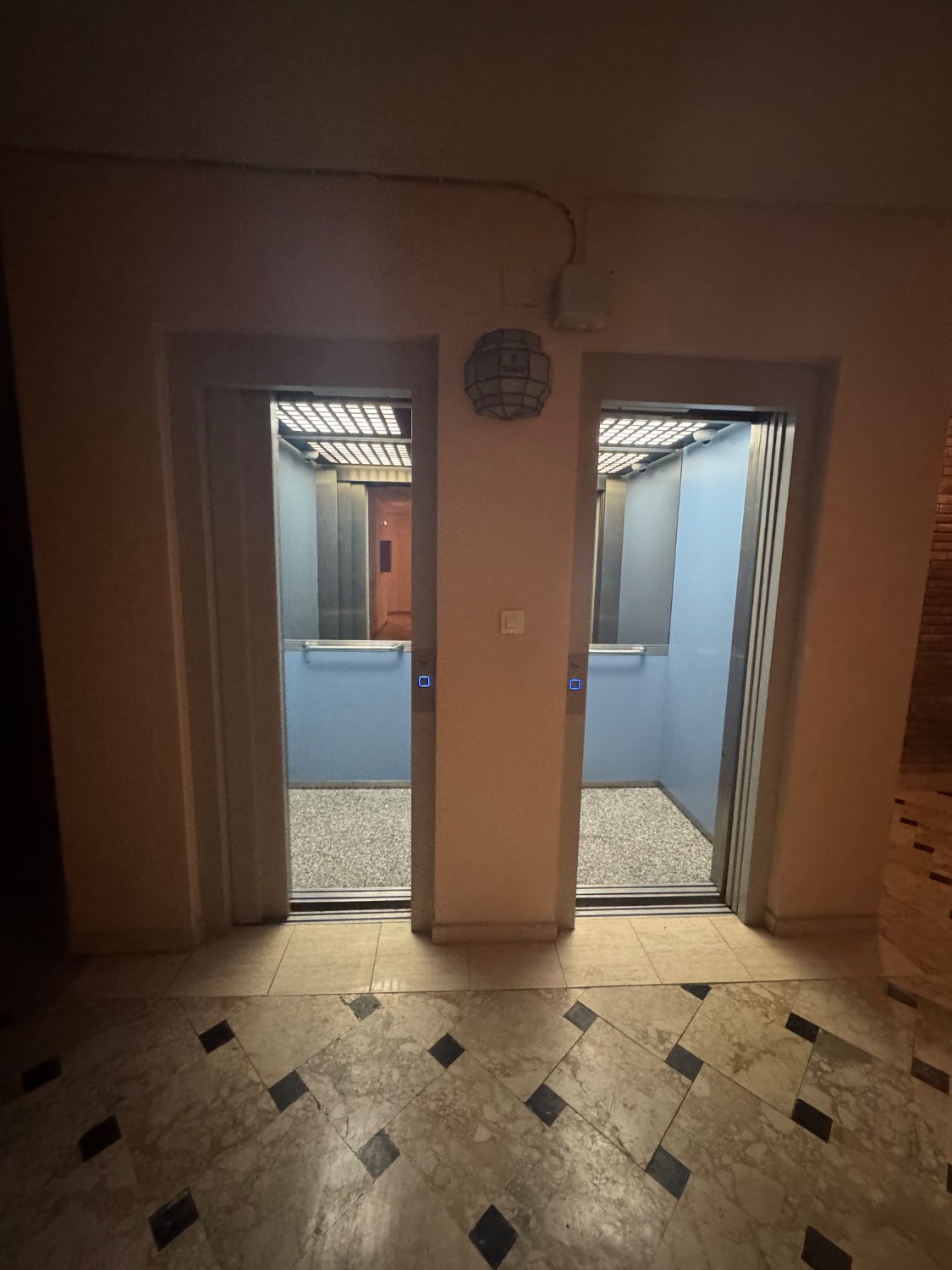 Se vende un piso en urbanización costa banana Almuñécar granada