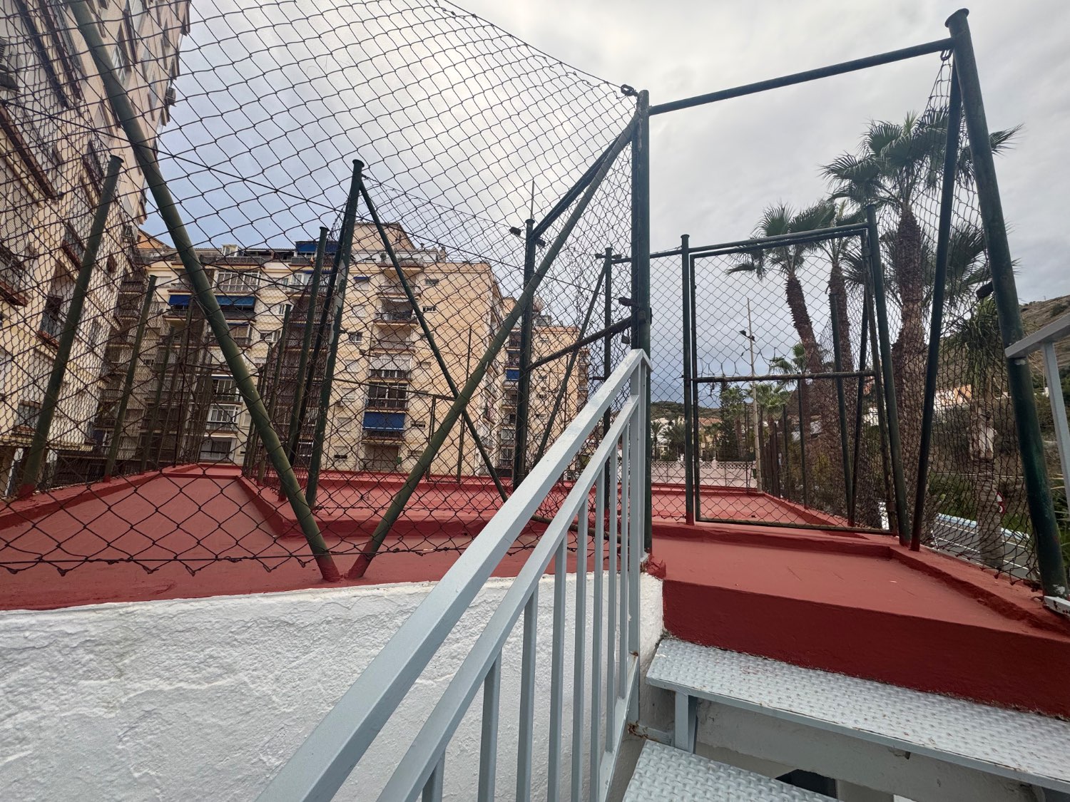 Se vende un piso en urbanización costa banana Almuñécar granada