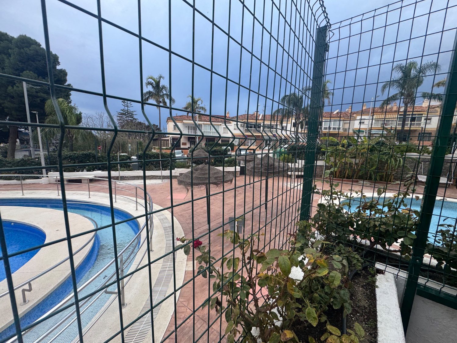 Se vende un piso en urbanización costa banana Almuñécar granada