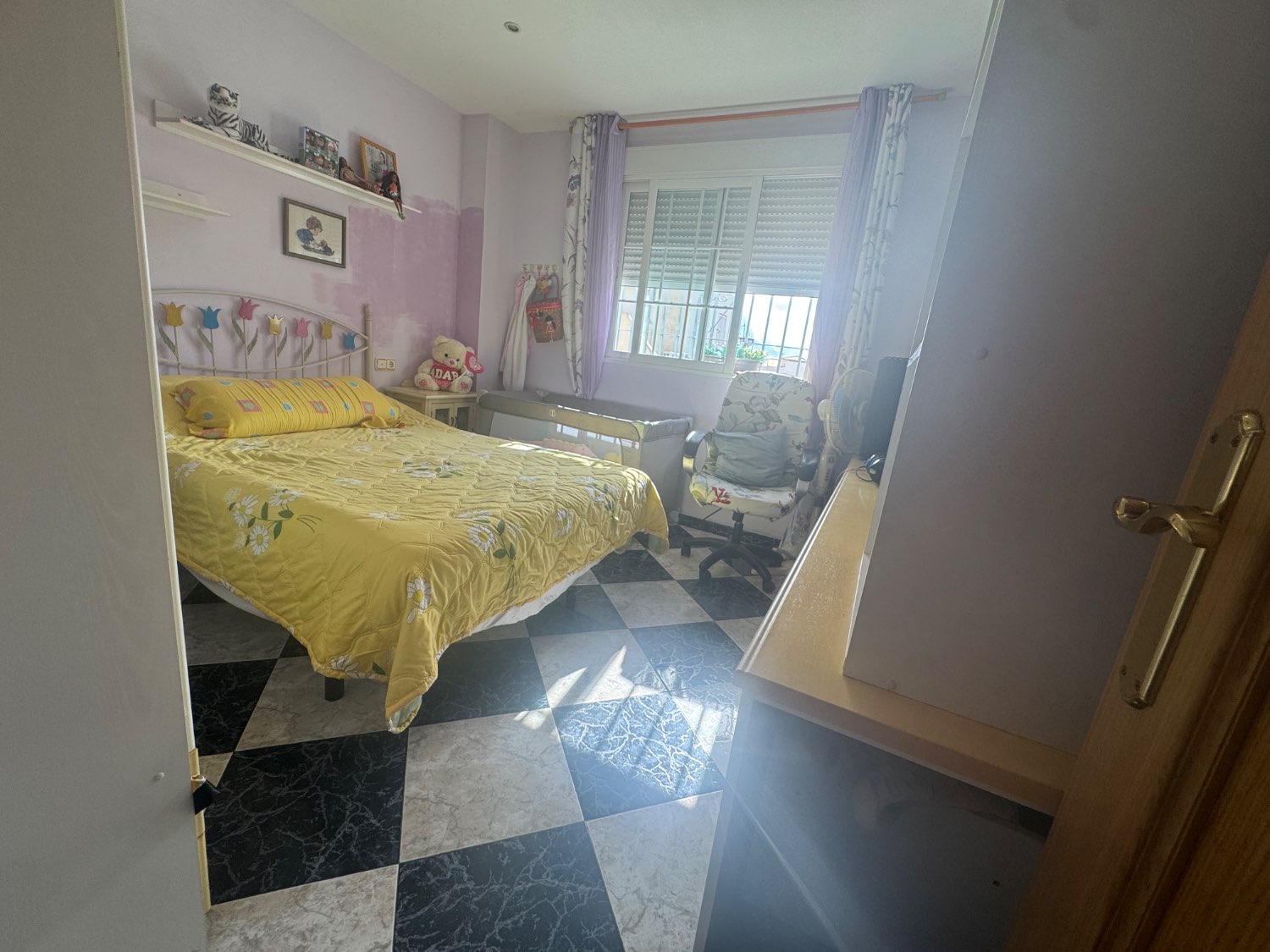 Se vende una casa en zona norte de Motril