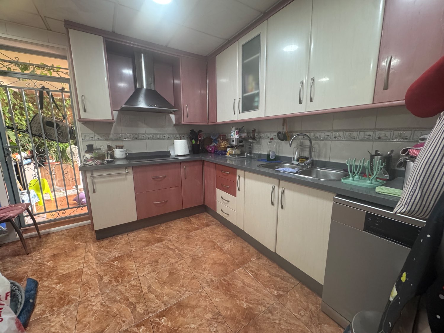 Se vende una casa en zona norte de Motril