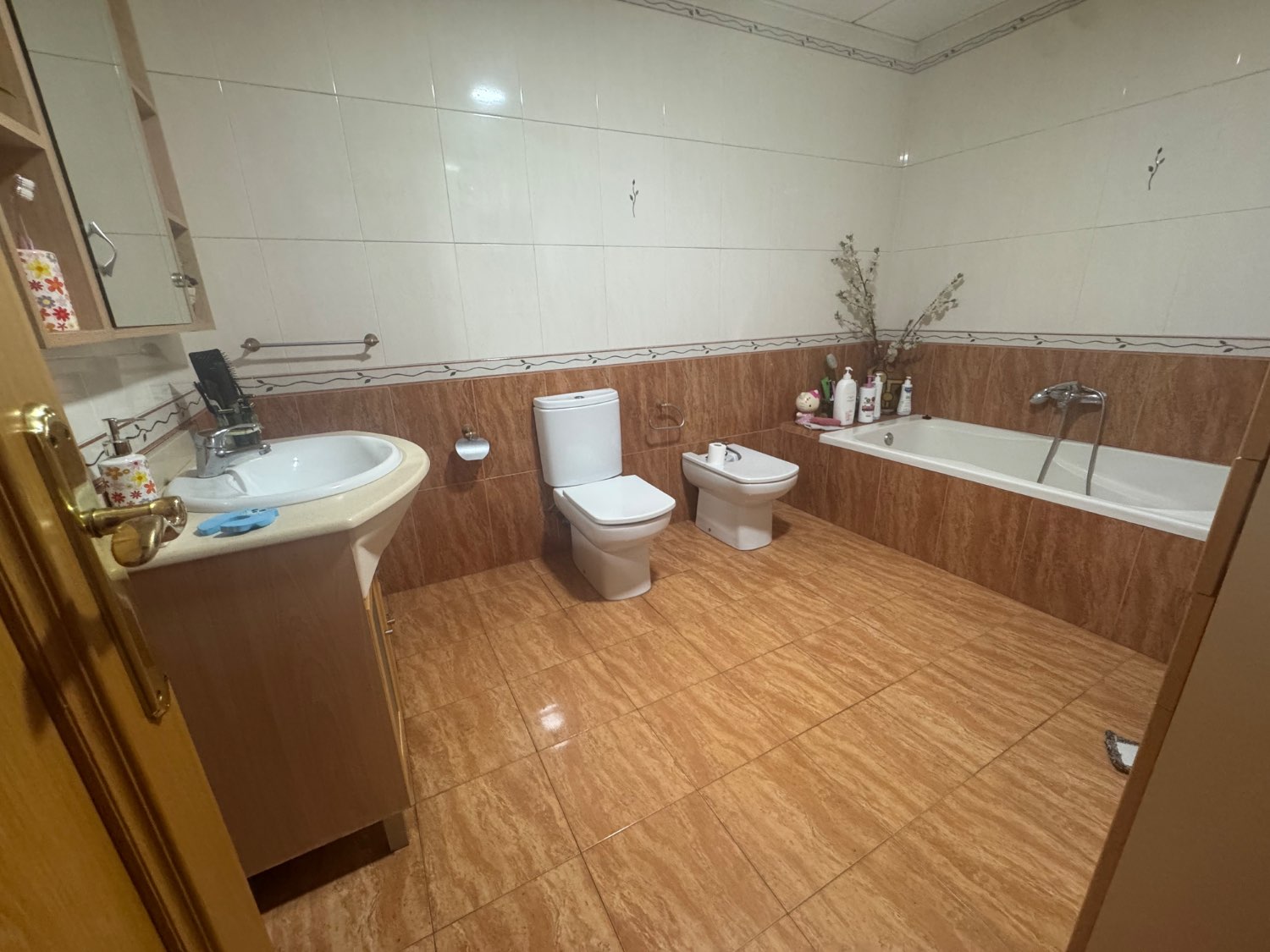 Se vende una casa en zona norte de Motril