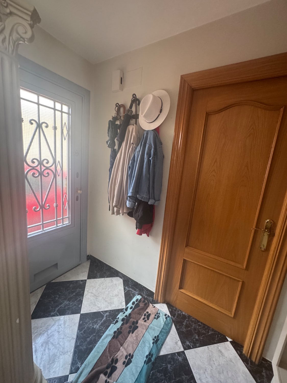 Se vende una casa en zona norte de Motril