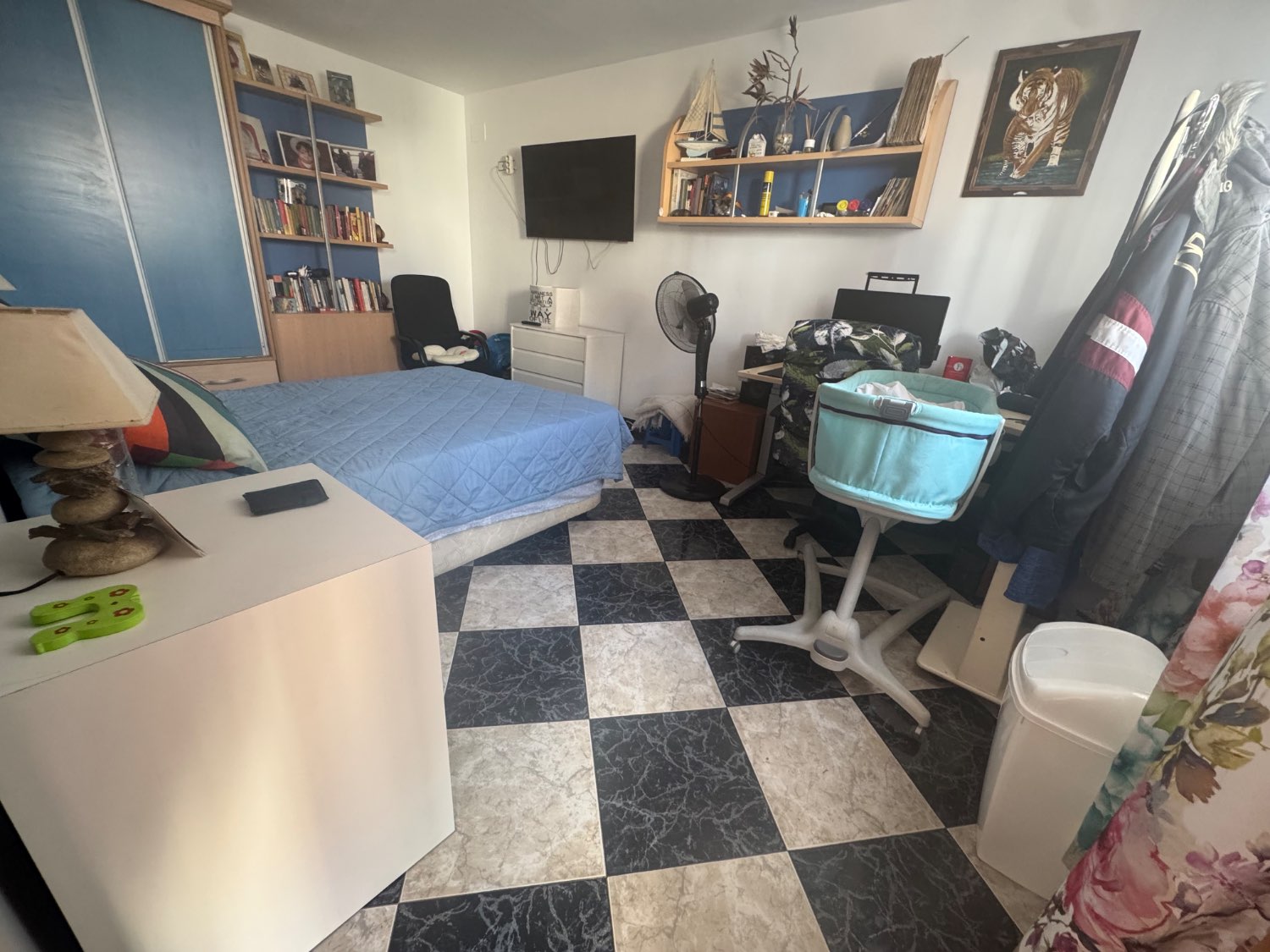 Se vende una casa en zona norte de Motril