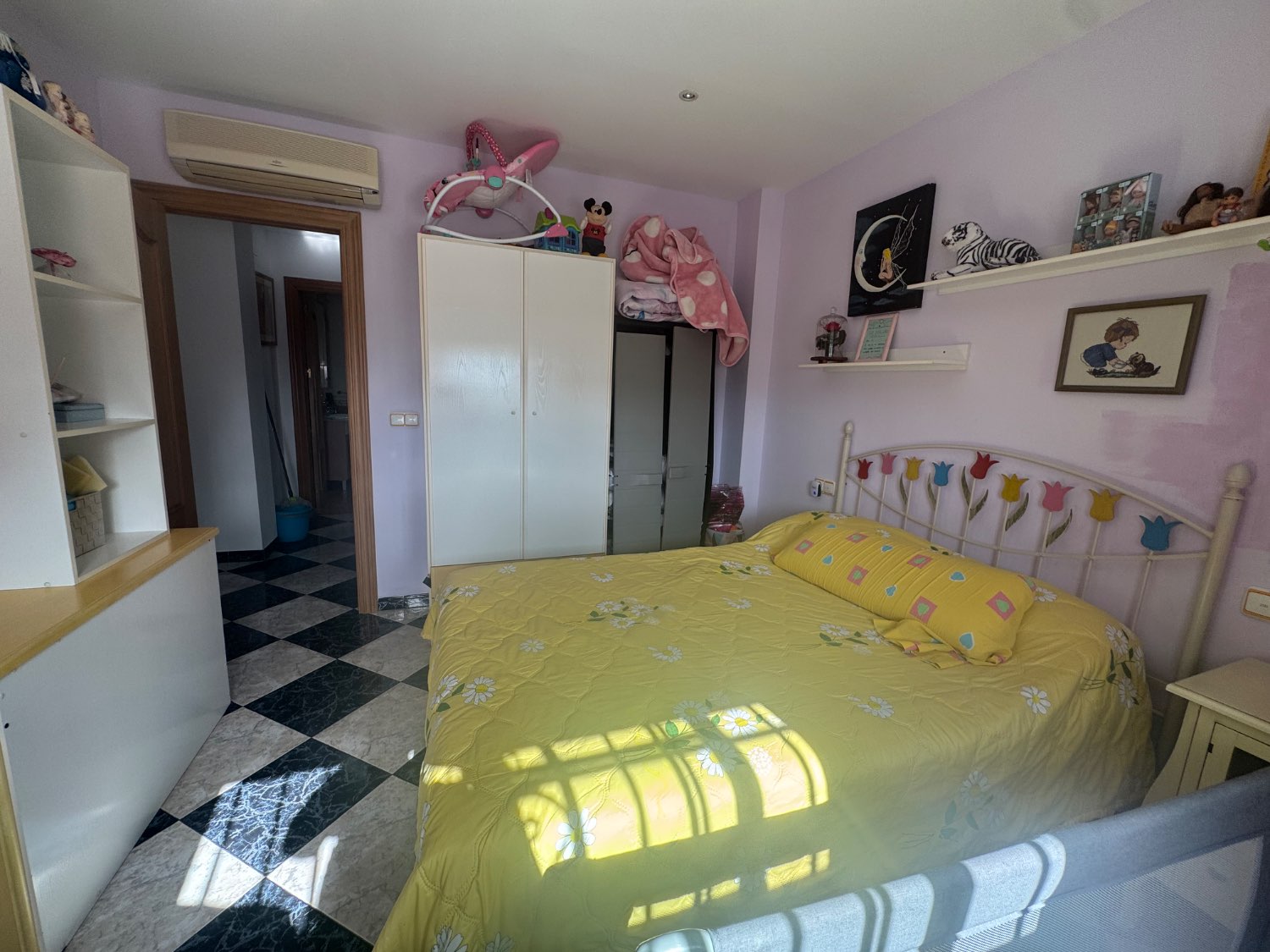 Se vende una casa en zona norte de Motril