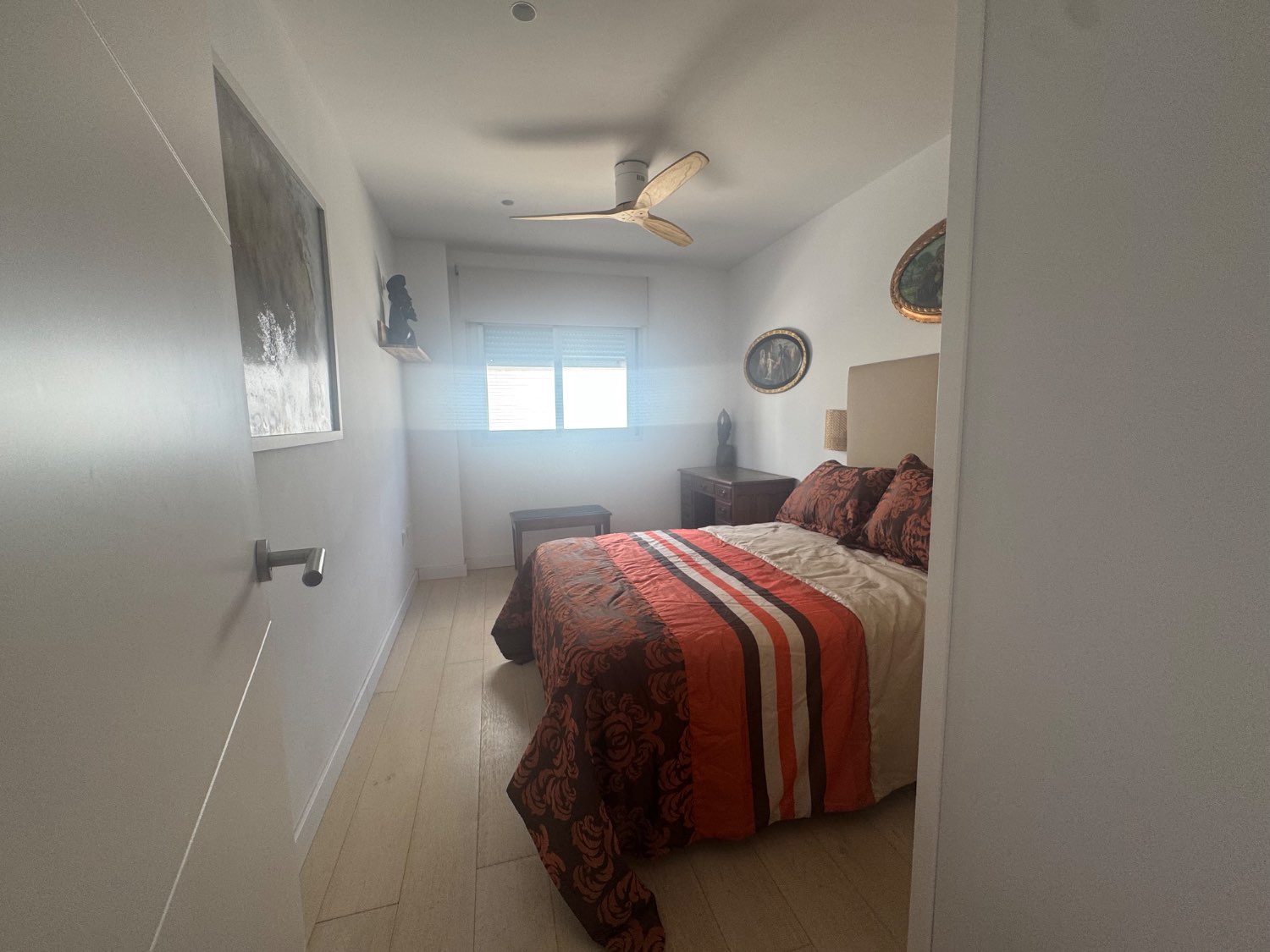 Se vende un piso en calahonda granada