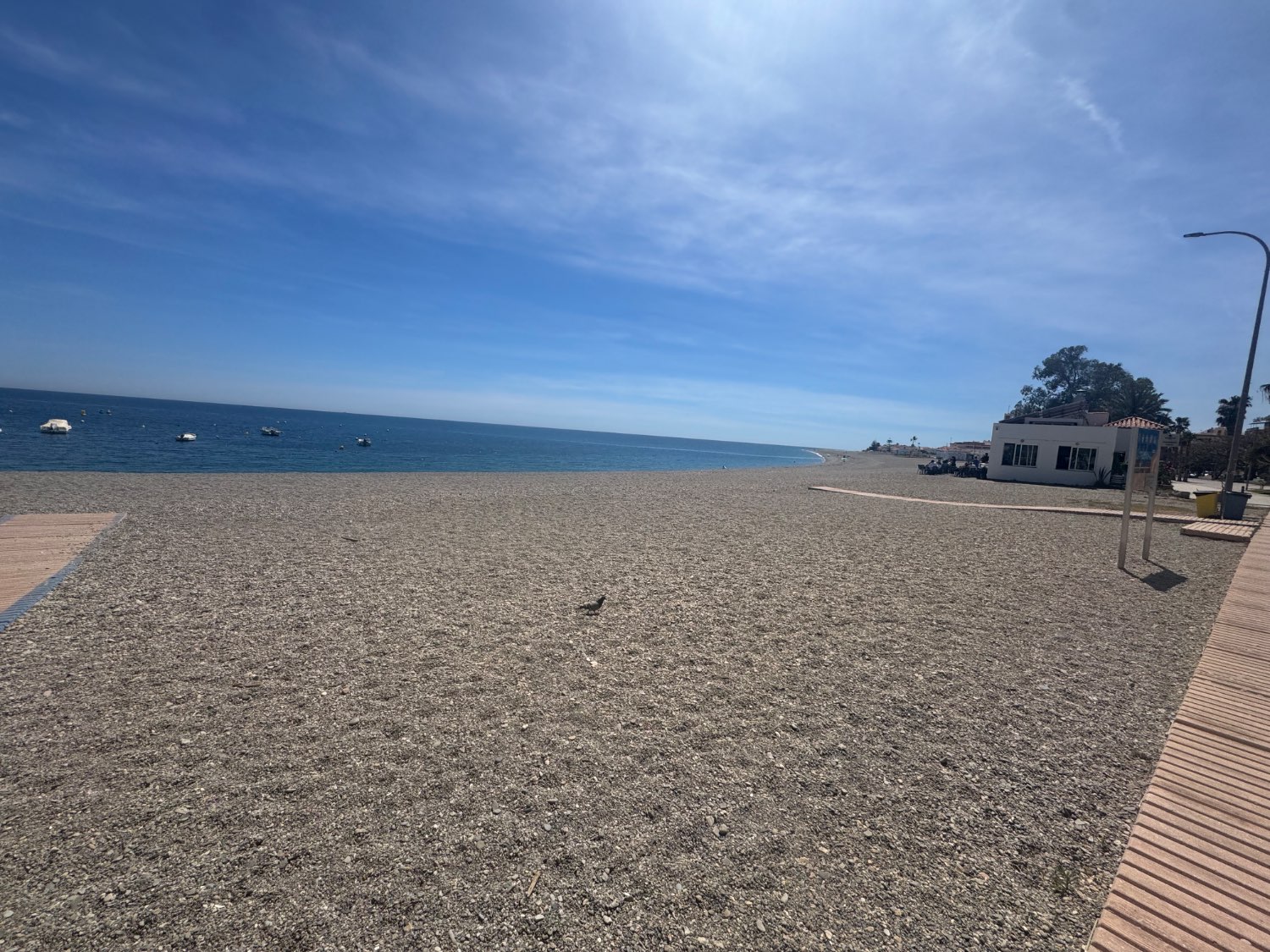 Se vende un piso en calahonda granada