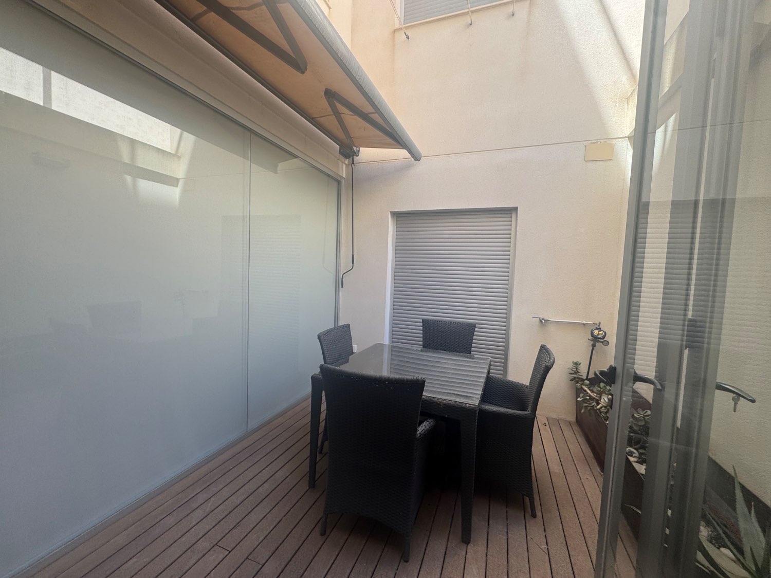 Se vende un piso en calahonda granada