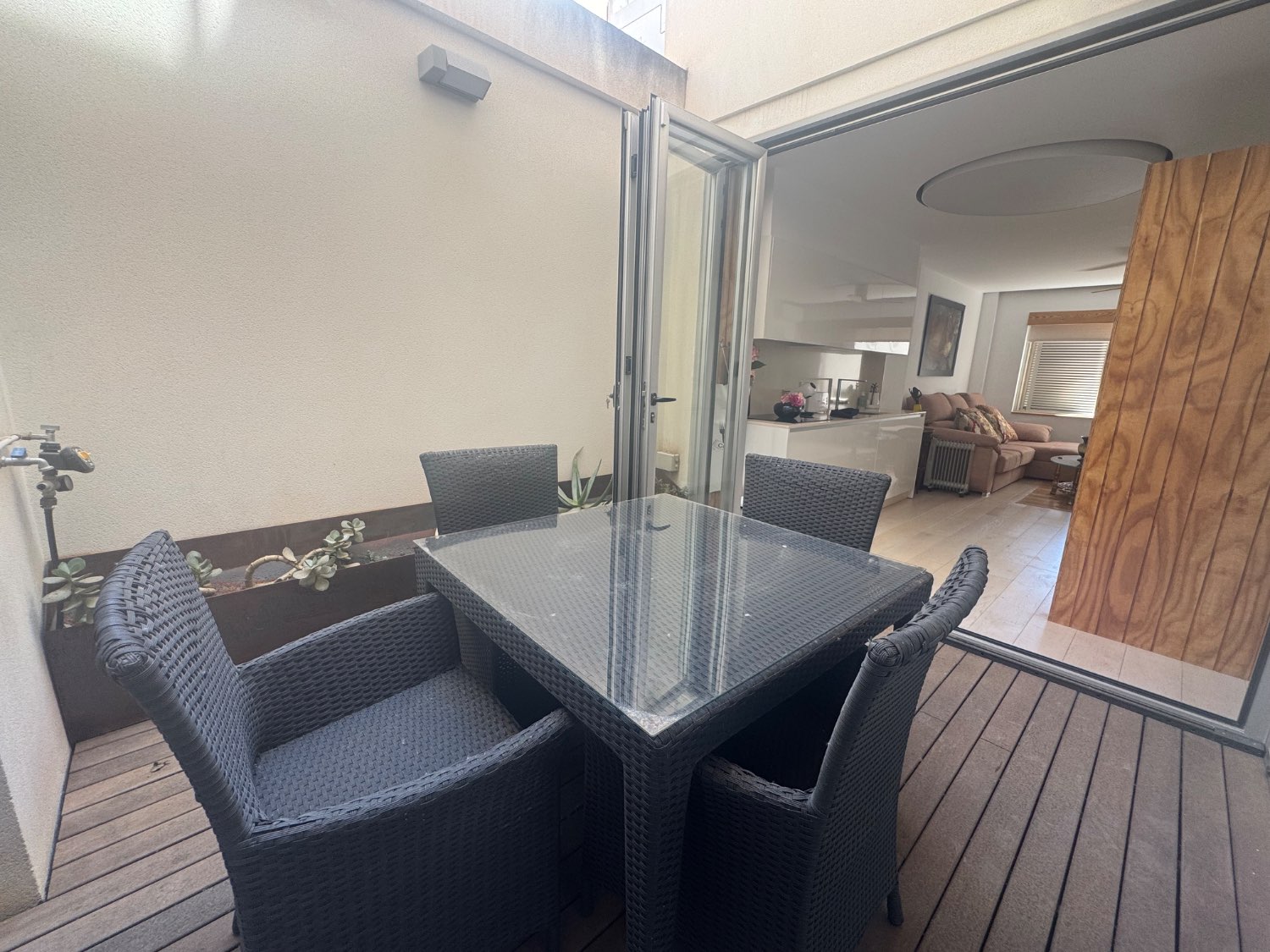 Se vende un piso en calahonda granada