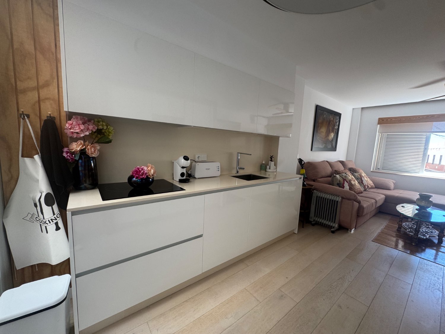 Se vende un piso en calahonda granada