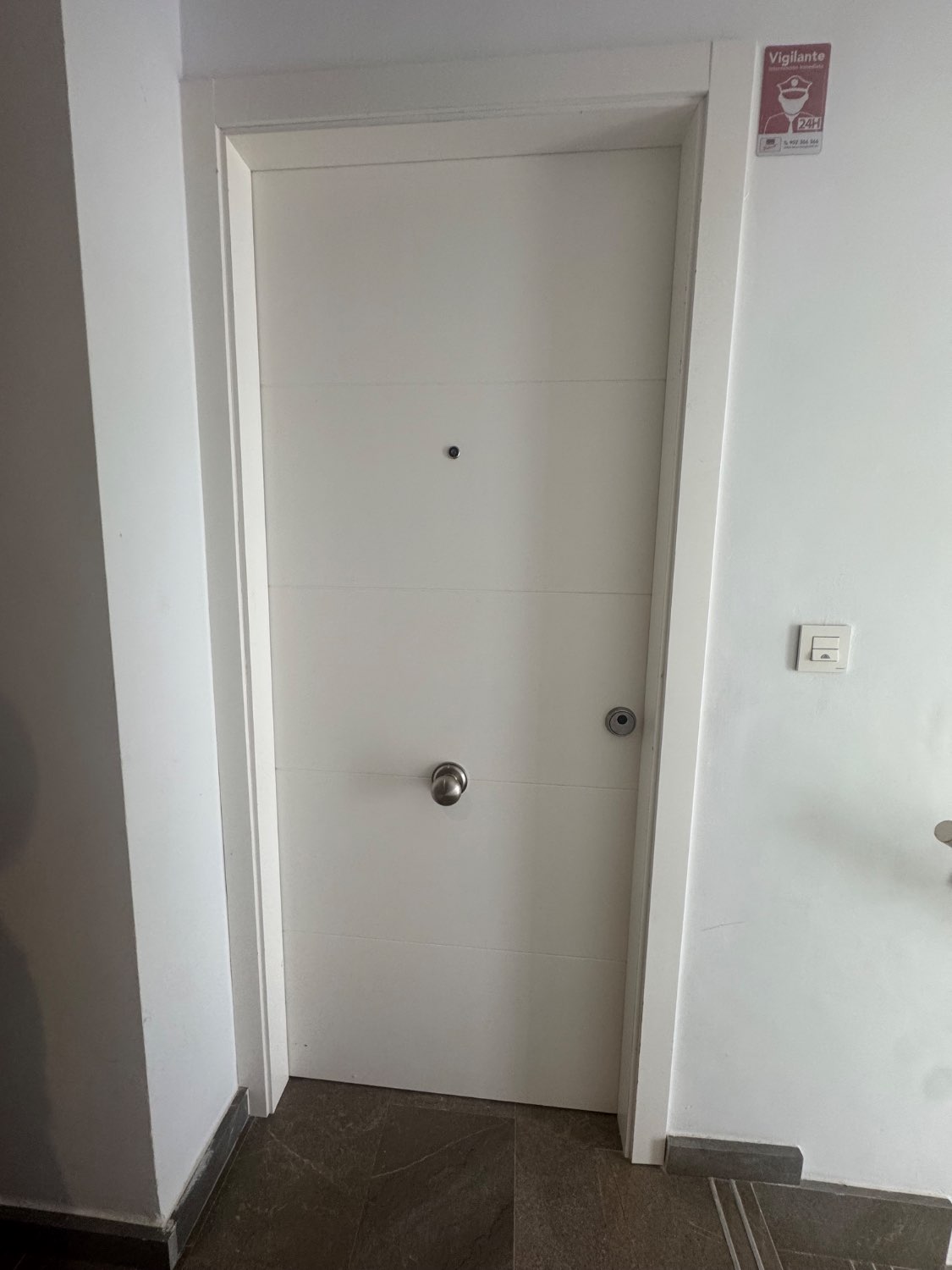 Se vende un piso en calahonda granada