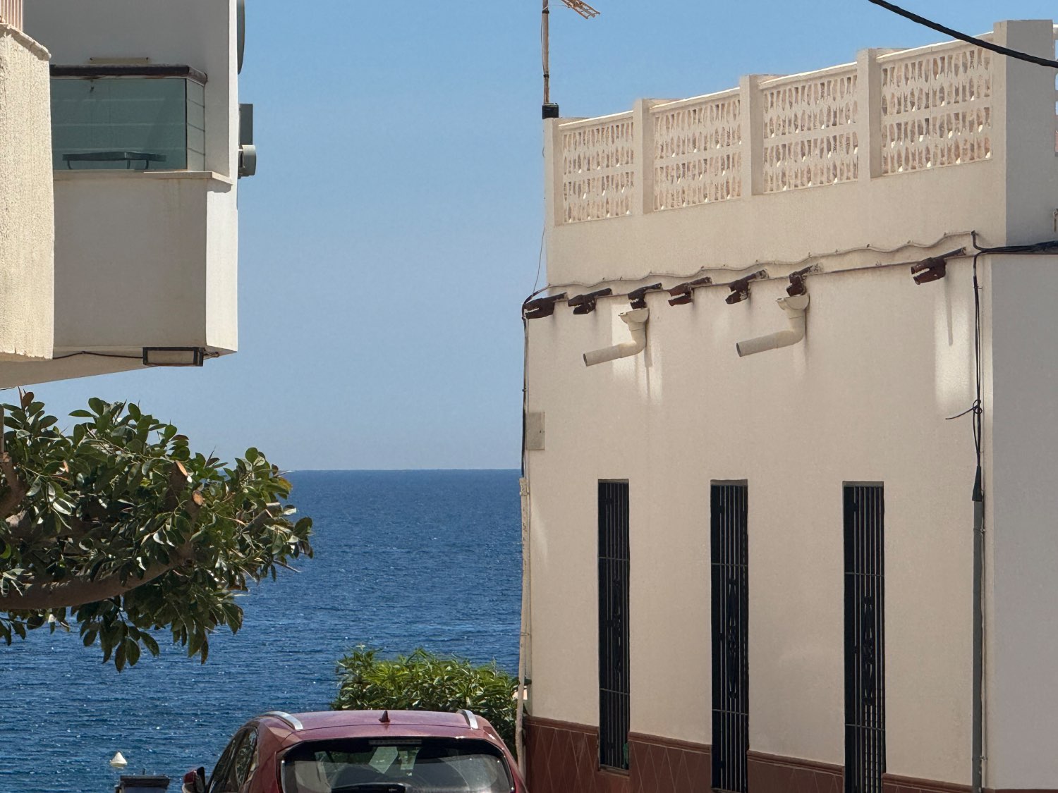 Se vende un piso en calahonda granada