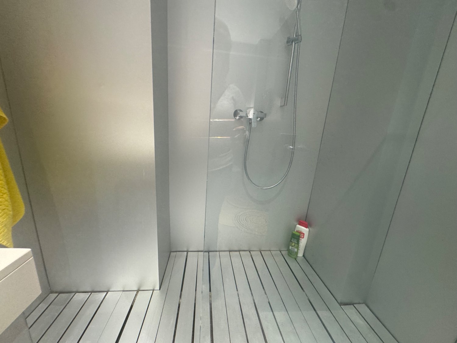 Se vende un piso en calahonda granada