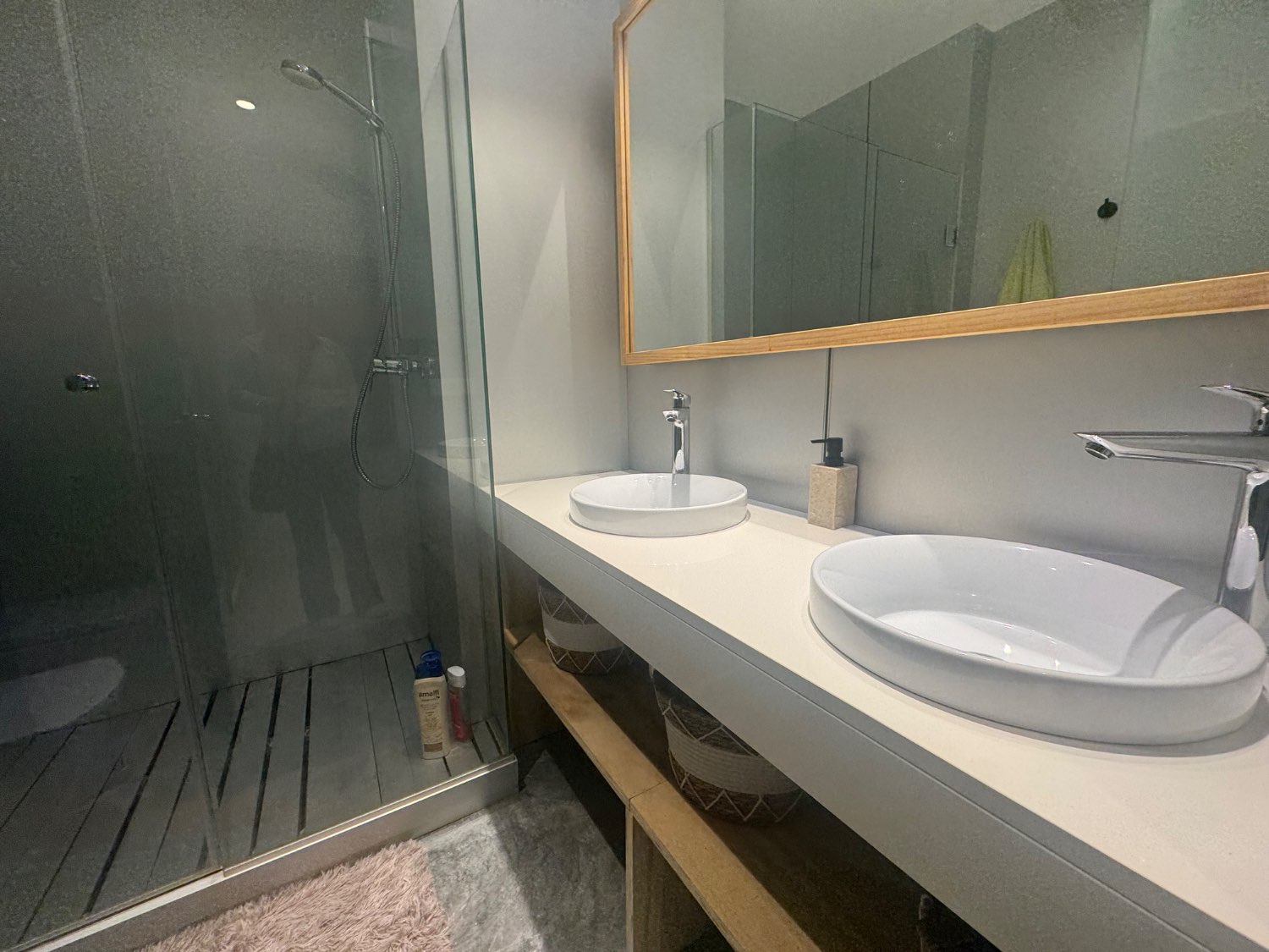 Se vende un piso en calahonda granada