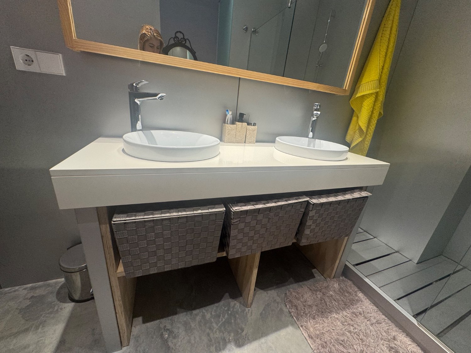 Se vende un piso en calahonda granada