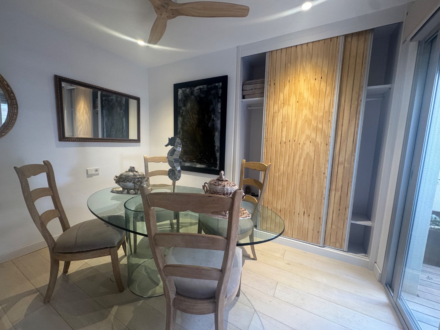 Se vende un piso en calahonda granada