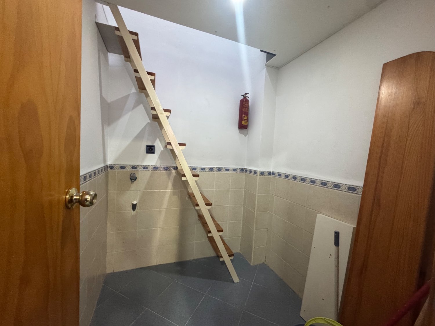 Hairdresser for sale in Motril pueblo