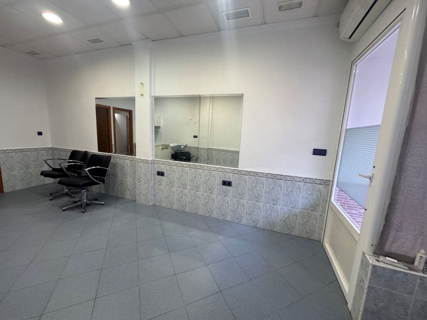 Hairdresser for sale in Motril pueblo