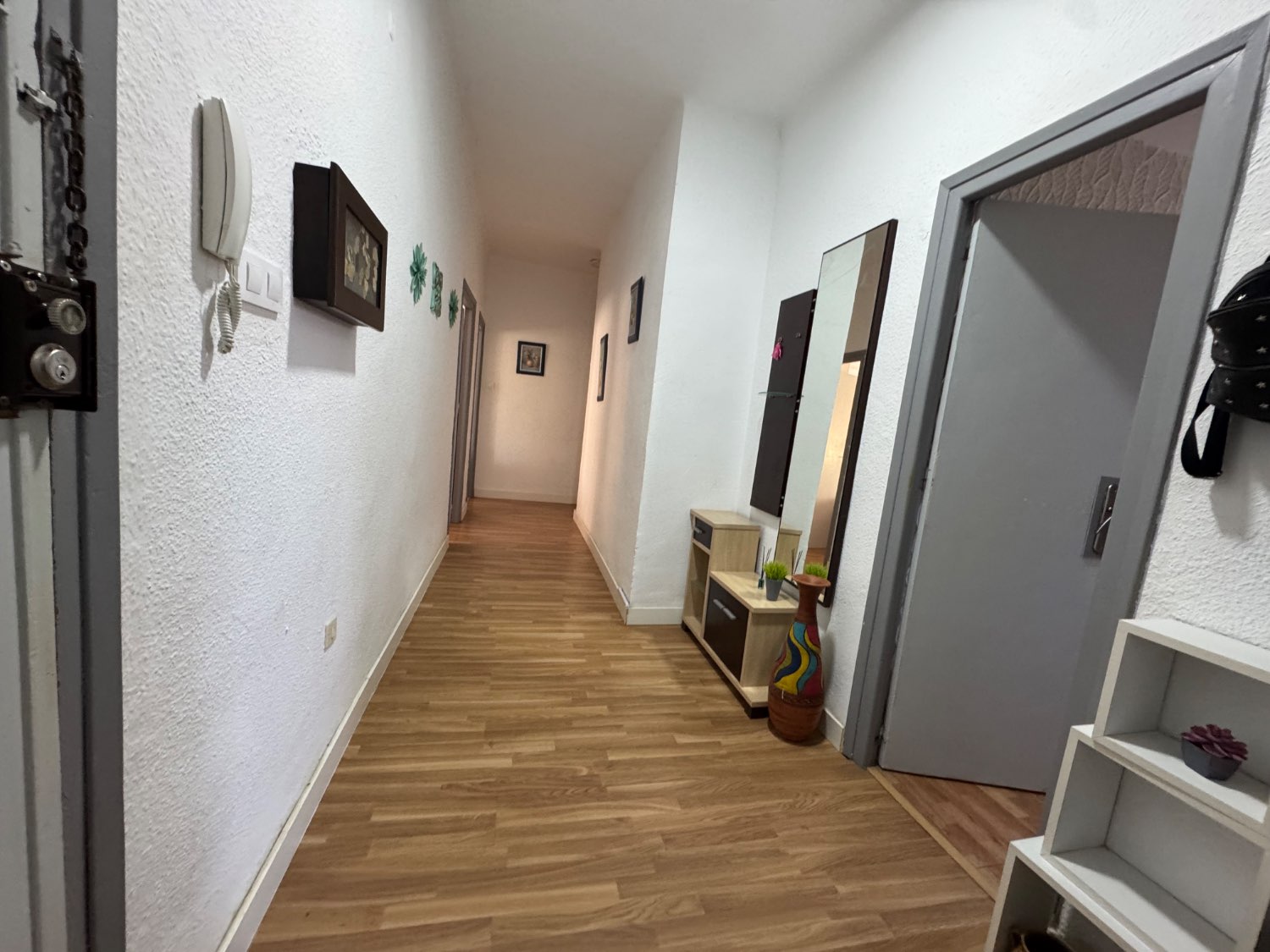 Se vende un piso con terraza privada en calle ancha Motril Granada