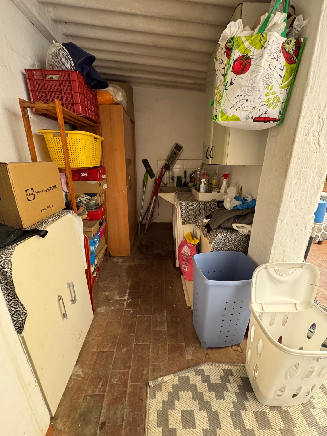 Se vende un piso con terraza privada en calle ancha Motril Granada