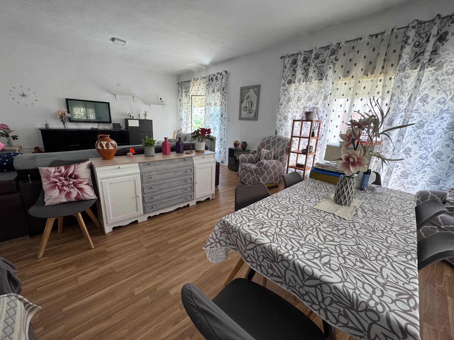 Se vende un piso con terraza privada en calle ancha Motril Granada